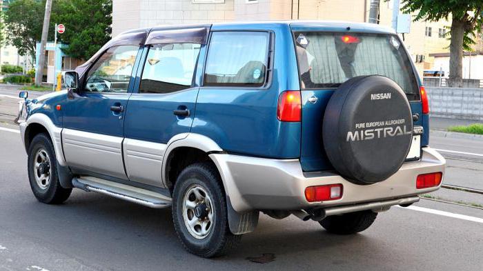 "ניסן מיסטרל": כל הכיף על SUV היפני של סוף שנות ה -90
